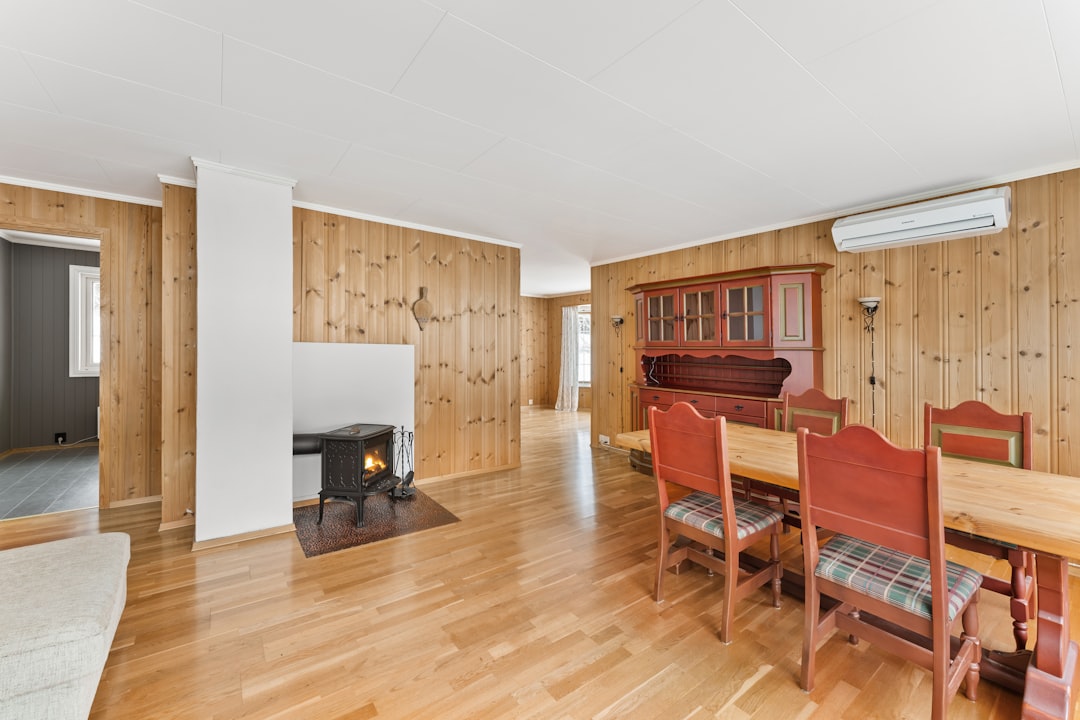 a-living-room-filled-with-furniture-and-a-fire-place-pazrgmuhy7s